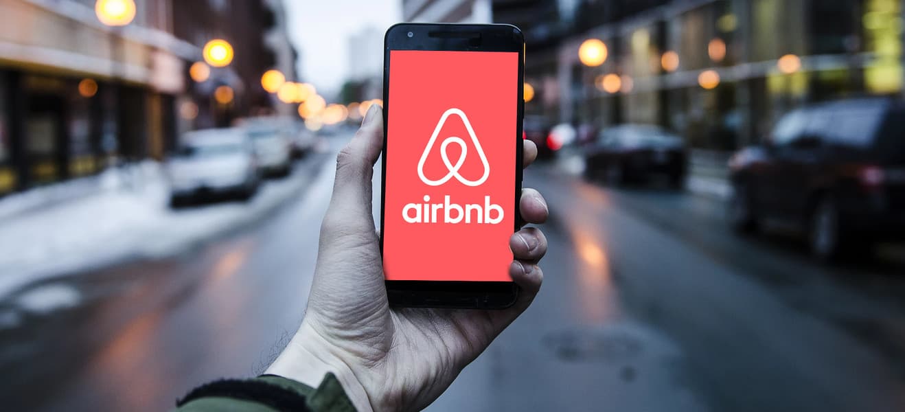 How to Become a Booked Host on Airbnb and Outshine Your Competition