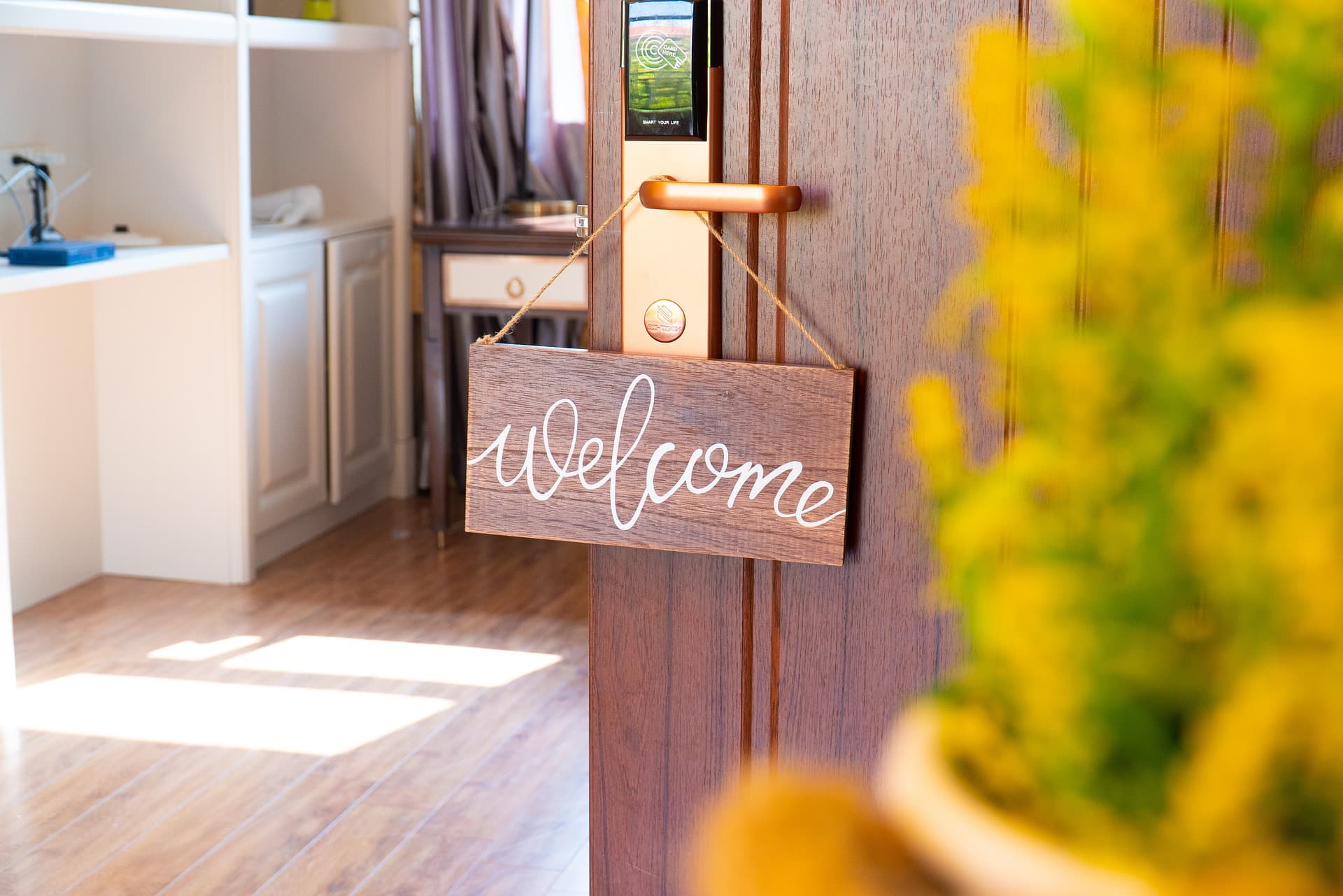 What Guests Really Notice First in Your Airbnb (And What They Don’t)